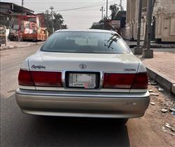 تويوتا كراون